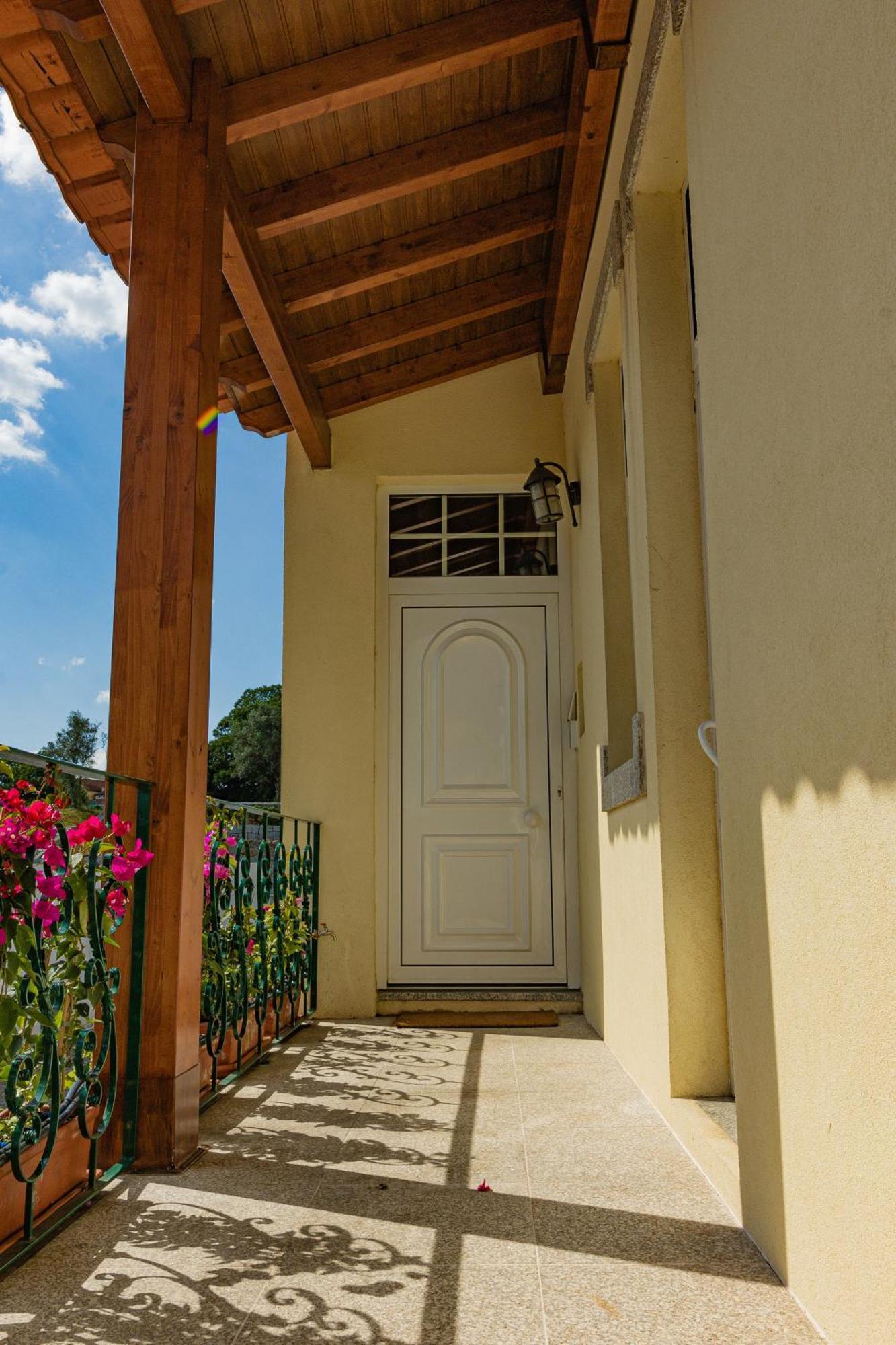 Apartamento Cava Do Viriato Deluxe Візеу Екстер'єр фото